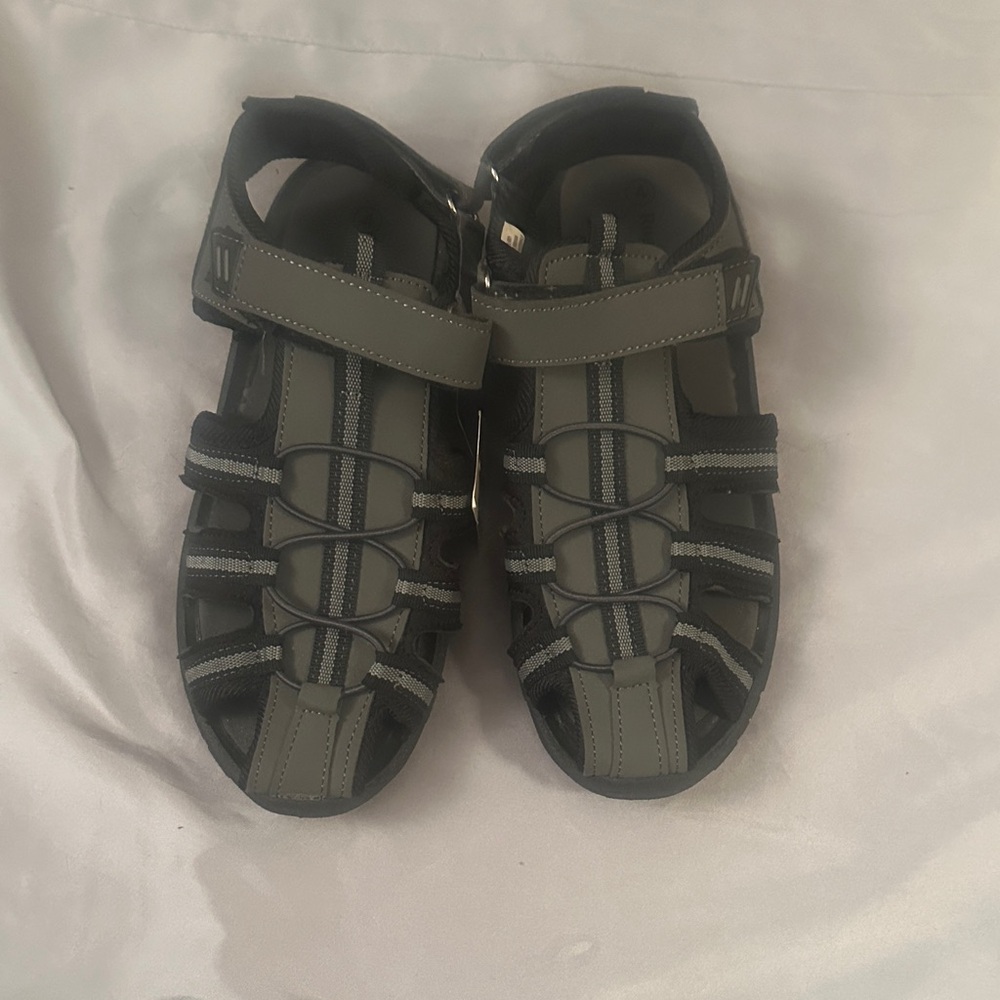 Rugged Bear Gray and Black Sandals